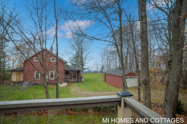 7128 116th Avenue, Ganges Twp, MI 49408