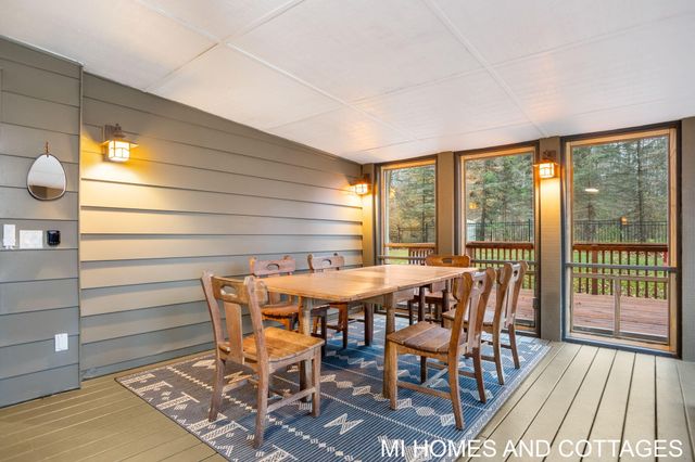 7128 116th Avenue, Ganges Twp, MI 49408
