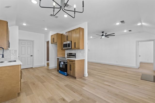 9089 Brushy Creek Trail, Fort Worth, TX 76118