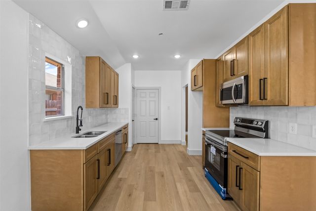 9089 Brushy Creek Trail, Fort Worth, TX 76118