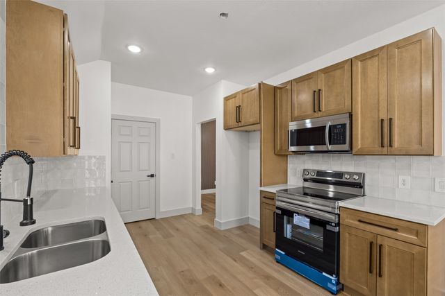 9089 Brushy Creek Trail, Fort Worth, TX 76118