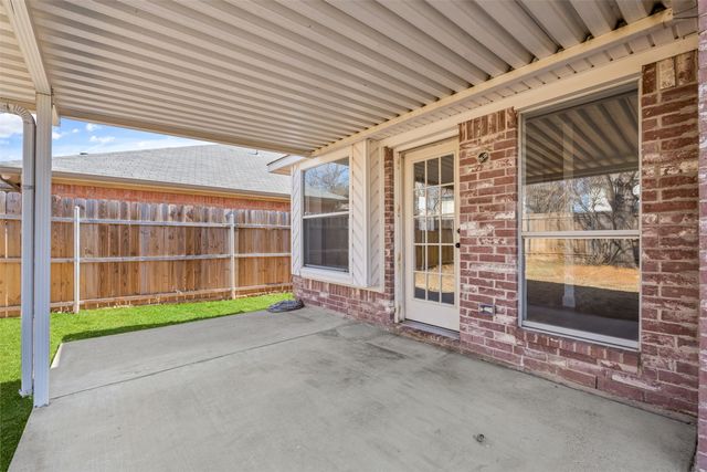 9089 Brushy Creek Trail, Fort Worth, TX 76118