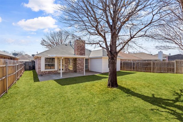 9089 Brushy Creek Trail, Fort Worth, TX 76118