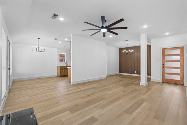 9089 Brushy Creek Trail, Fort Worth, TX 76118