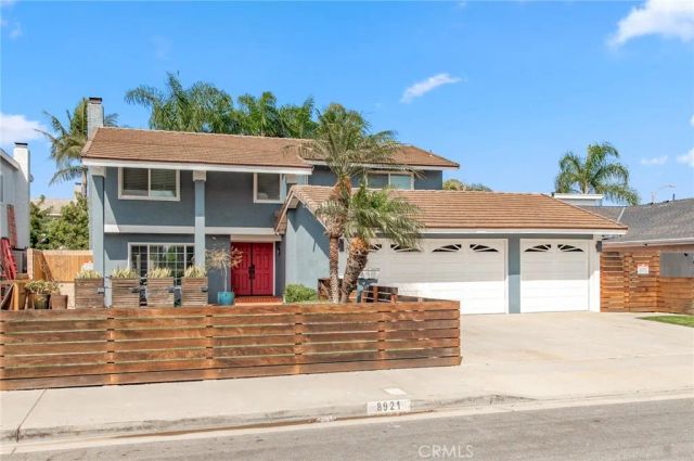 8921 Burlcrest, Huntington Beach, CA 92646