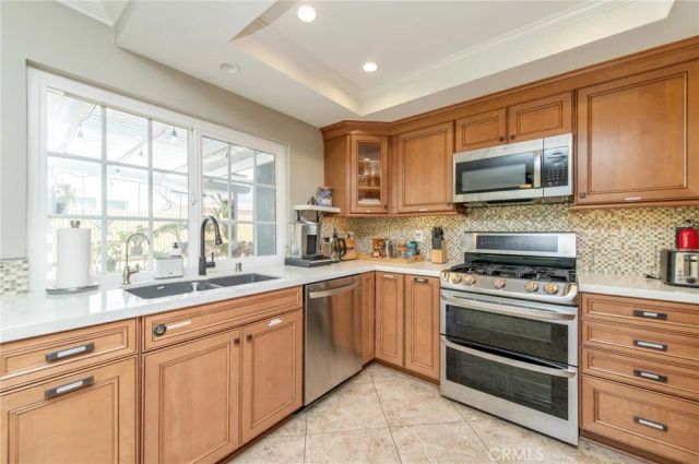 8921 Burlcrest, Huntington Beach, CA 92646