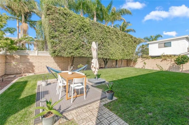 8921 Burlcrest, Huntington Beach, CA 92646