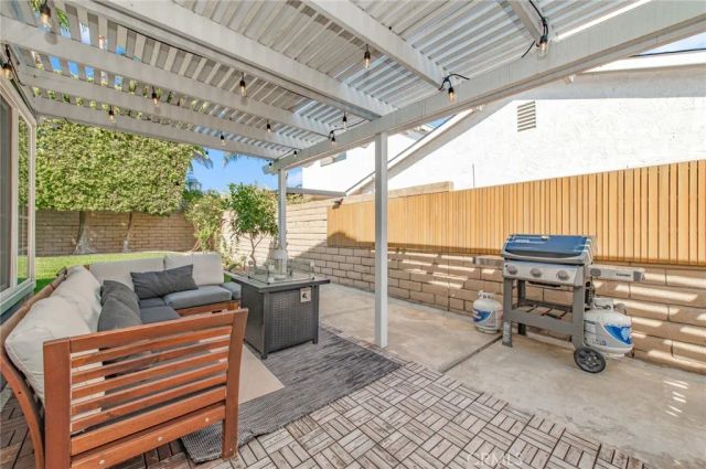 8921 Burlcrest, Huntington Beach, CA 92646