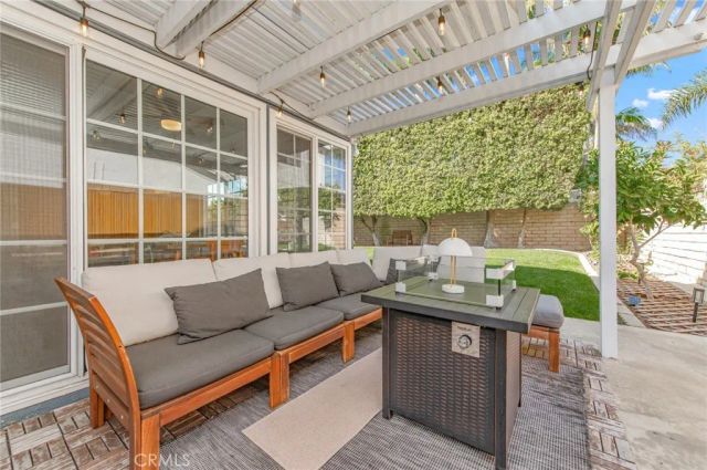 8921 Burlcrest, Huntington Beach, CA 92646