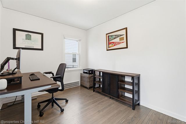 1617 N Vermont Avenue, Royal Oak Charter Township, MI 48067