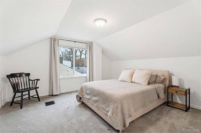 1617 N Vermont Avenue, Royal Oak Charter Township, MI 48067