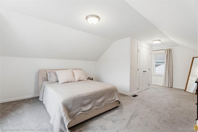 1617 N Vermont Avenue, Royal Oak Charter Township, MI 48067
