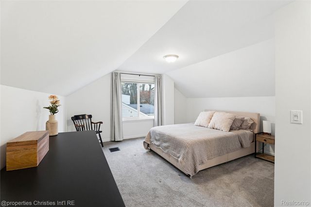 1617 N Vermont Avenue, Royal Oak Charter Township, MI 48067