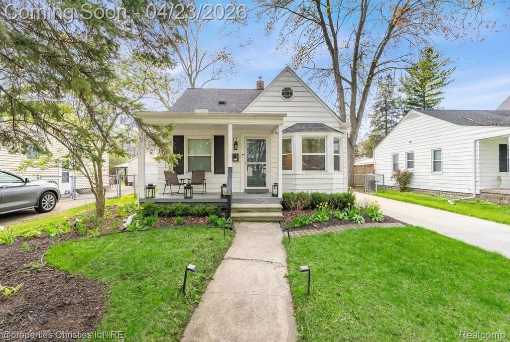 1617 N Vermont Avenue, Royal Oak Charter Township, MI 48067