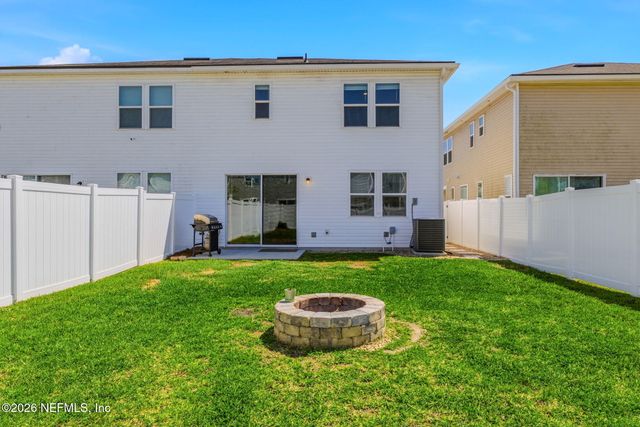 6902 MIRAGE Street, Jacksonville, FL 32244