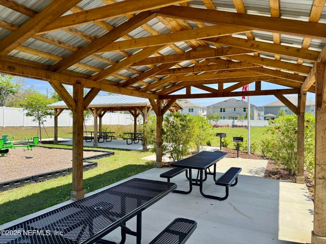 6902 MIRAGE Street, Jacksonville, FL 32244