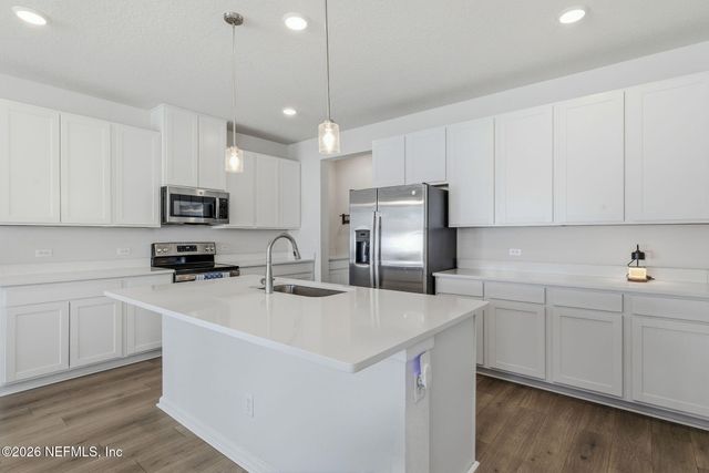 6902 MIRAGE Street, Jacksonville, FL 32244