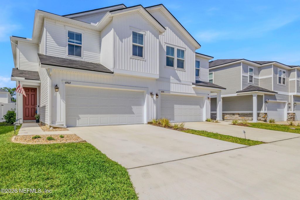 6902 MIRAGE Street, Jacksonville, FL 32244
