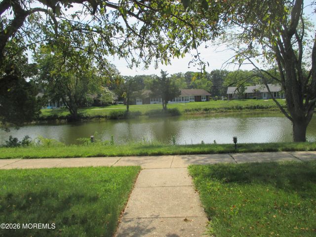 363B Chesterfield Court 363B, Lakewood, NJ 08701