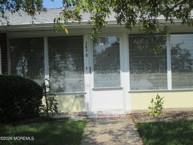 363B Chesterfield Court 363B, Lakewood, NJ 08701
