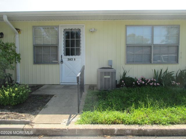 363B Chesterfield Court 363B, Lakewood, NJ 08701
