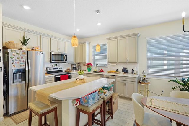 1881 SPRING SHOWER CIRCLE, Kissimmee, FL 34744