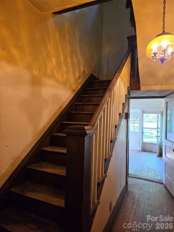 804 Emmanuel Church Road, Conover, NC 28613