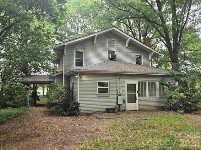 804 Emmanuel Church Road, Conover, NC 28613