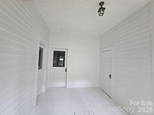 804 Emmanuel Church Road, Conover, NC 28613