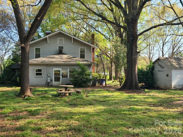 804 Emmanuel Church Road, Conover, NC 28613