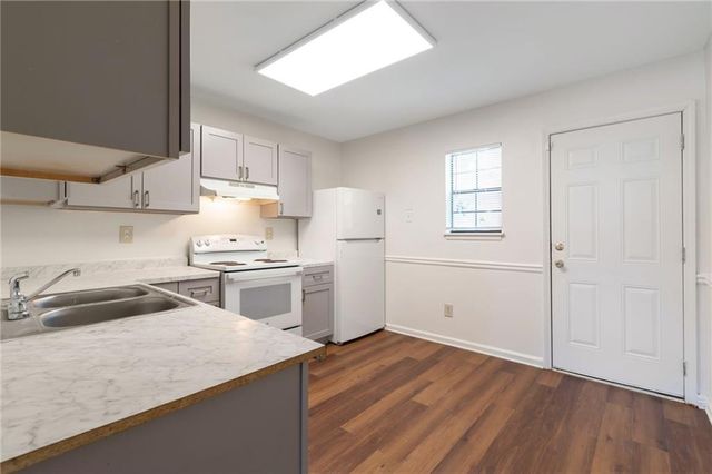 3235 Sarah Lou Drive, Snellville, GA 30078