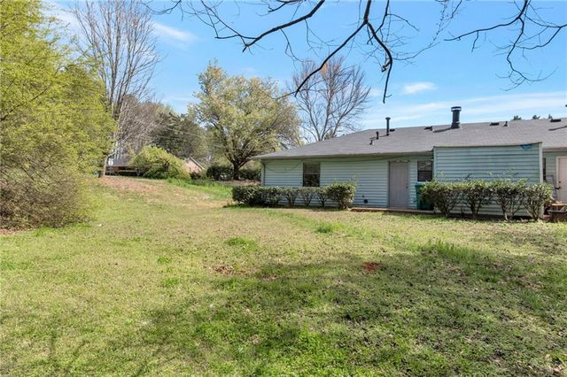 3235 Sarah Lou Drive, Snellville, GA 30078