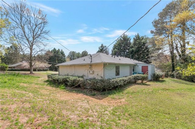 3235 Sarah Lou Drive, Snellville, GA 30078