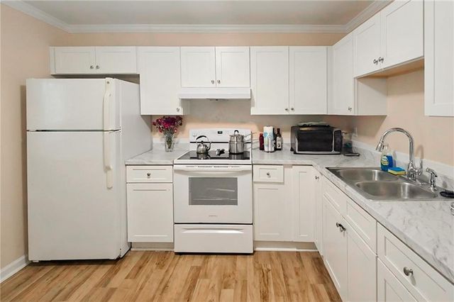 3235 Sarah Lou Drive, Snellville, GA 30078