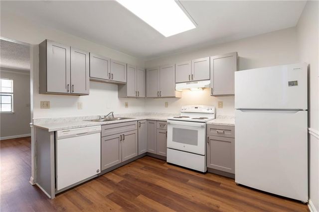 3235 Sarah Lou Drive, Snellville, GA 30078