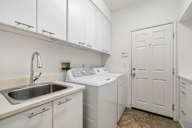 9 White Sun Way, Rancho Mirage, CA 92270