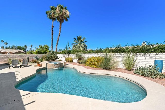 9 White Sun Way, Rancho Mirage, CA 92270