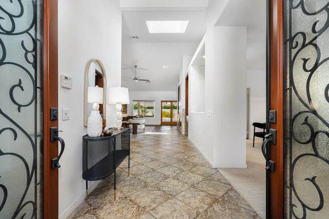 9 White Sun Way, Rancho Mirage, CA 92270