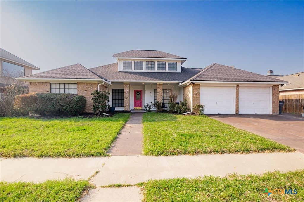 607 Brocton Street, Victoria, TX 77904