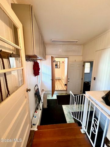 12 Gregory Lane, Colonie, NY 12211