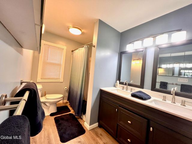 12 Gregory Lane, Colonie, NY 12211