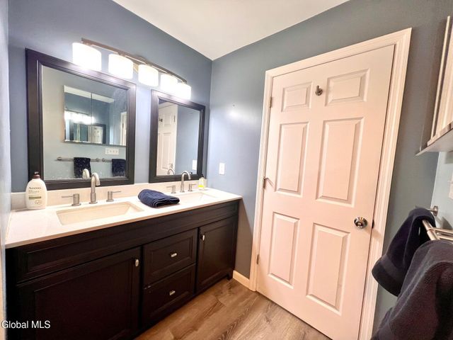 12 Gregory Lane, Colonie, NY 12211