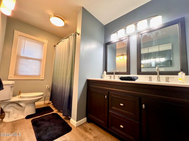 12 Gregory Lane, Colonie, NY 12211