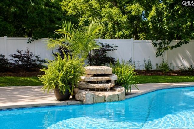 25 Middleton Drive, Lugoff, SC 29078