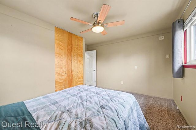 32304 Wisconsin Street, Livonia, MI 48150