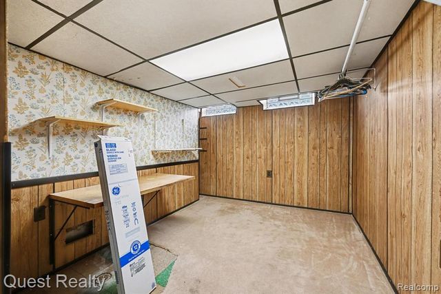 32304 Wisconsin Street, Livonia, MI 48150