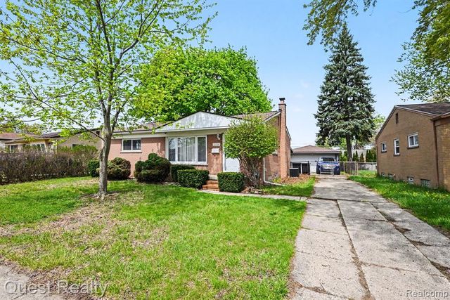 32304 Wisconsin Street, Livonia, MI 48150