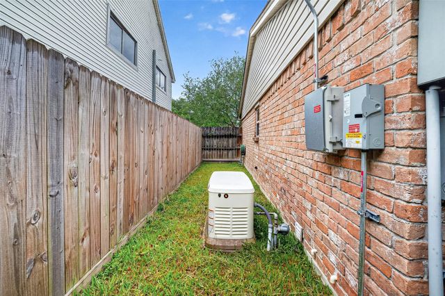 20014 Dawn Mist Drive, Humble, TX 77346