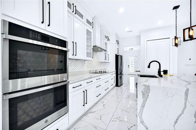 4020 W ARCH STREET, Tampa, FL 33607