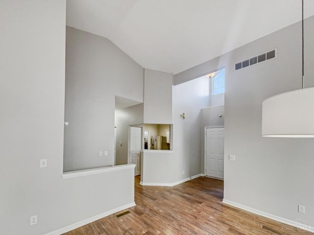 7682 Crystal Cove Pointe, Hamilton Twp, OH 45039